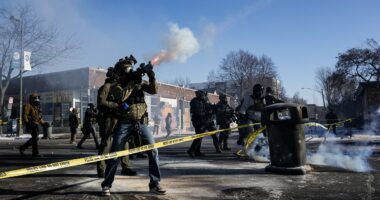 Chaos erupts in Minneapolis as agents fire tear gas at protesters