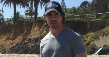 Denise Richards' ex husband could live on the STREETS, claims his mom