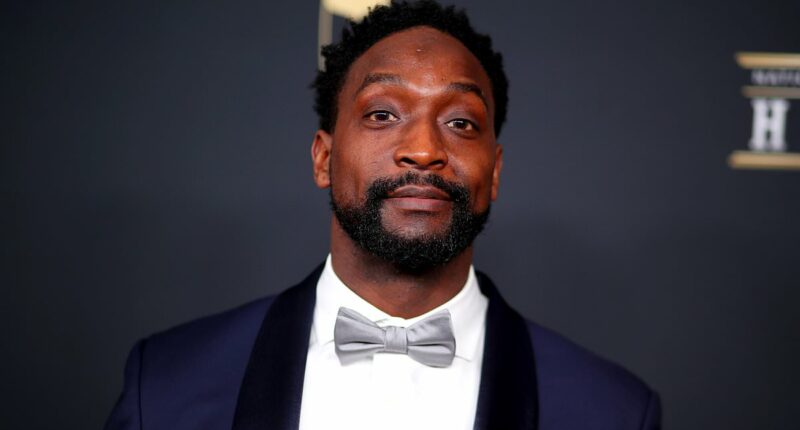 Ex-NFL player turned FBI agent quits over ICE raids