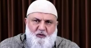 Fury as American Islamist preacher who praised Hamas due to visit UK