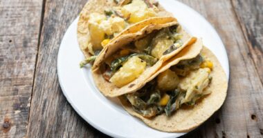 Gretchen’s table: Papas con rajas tacos are a spicy, cheesy fiesta