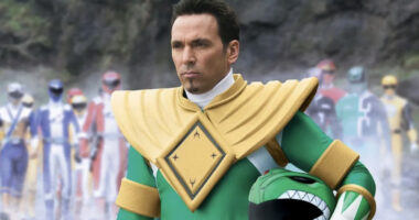 How To Watch The Power Rangers Movies And TV Shows In Order