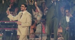 How much do performers get paid for the Super Bowl halftime show?