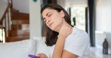 I got rid of my back and shoulder pain overnight by making 1 swap