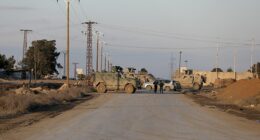 ISIS fighters break free from Syrian jail amid chaotic government handover