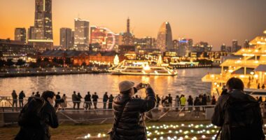 Japanese stocks hit another record high as expectations of snap poll rise