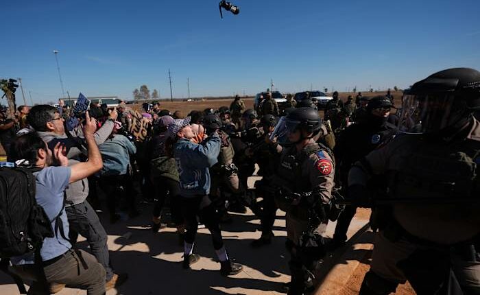 Judge orders 5-year-old Liam Conejo Ramos and his dad released from ICE detention