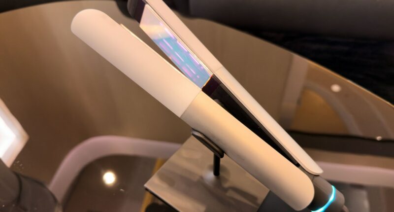 L’Oréal’s latest flat iron uses infrared light to make hair styling much faster