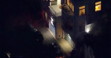 Los Angeles homeowner opens fire on burglary suspects fleeing in Studio City neighborhood