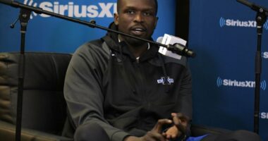 Celebrity Net Worth logo