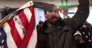 Man allegedly assaulted with flagpole by Minneapolis anti-ICE agitators in violent parking garage attack