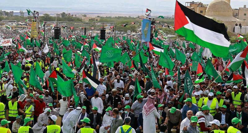 Middle Eastern country stops sponsoring students studying in Britain over fear of radicalization: report