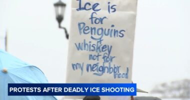 Minneapolis ICE shooting: Anti-ICE protests held across Chicago area in response to deadly federal agent shooting of Renee Good