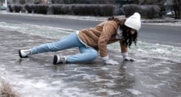 NHS issues important advice on what to do if you fall on ice