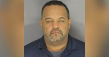 NJ man posed as ICE agent to rob two people in Newark: cops