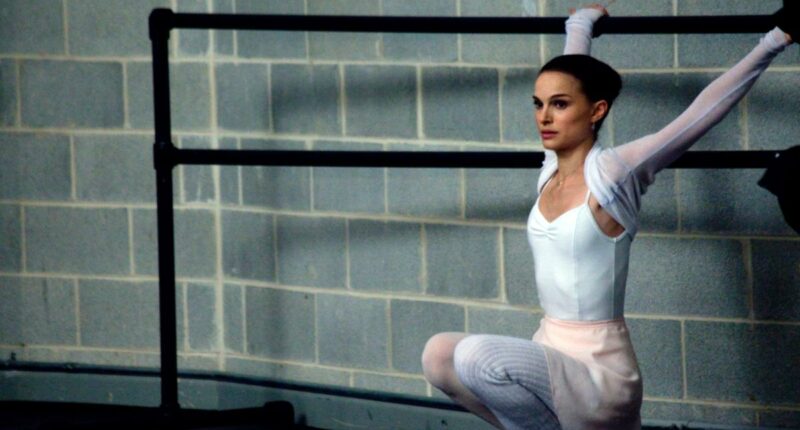 Natalie Portman reveals she 'misplaced a rib' while filming 'Black Swan'