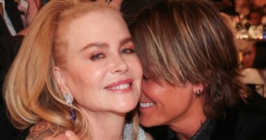Nicole Kidman's optimistic message as she holds her daughters close