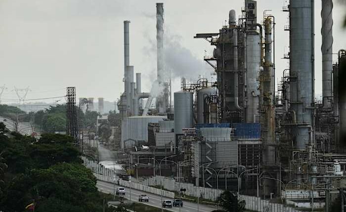 Oil stocks sharply higher after US action in Venezuela