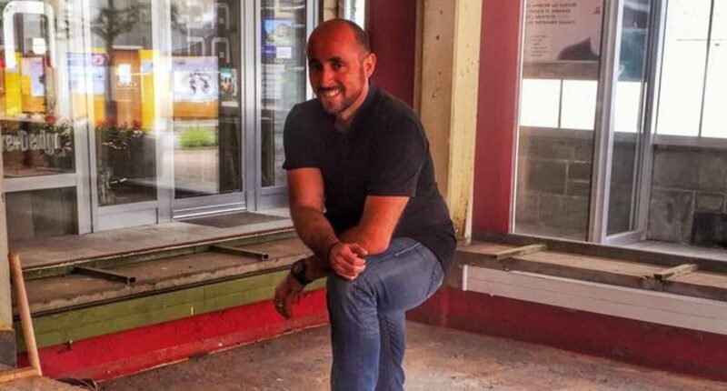 Pictures show how Swiss ski bar owners renovated club themselves