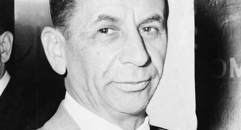 Pioneering mobster flees Cuba, a step ahead of the revolution