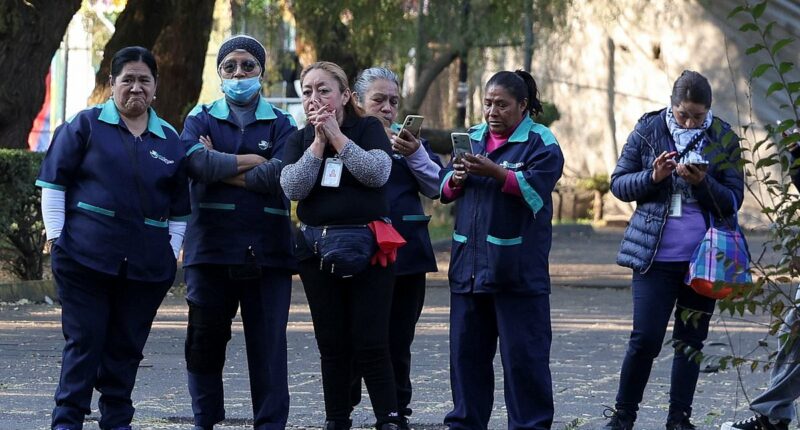 Powerful 6.5- magnitude earthquake shakes Mexico City