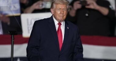 President faces growing revolt from MAGA loyalists over border guards