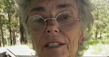 Rachel Ward speaks out after viciously trolled for no make-up selfie