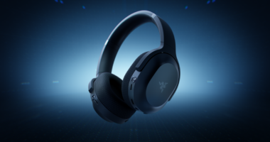 Razer’s AI wearable is a headset with built-in cameras