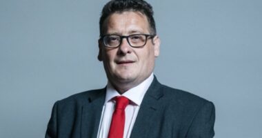 Rebel Labour MP threatens to trigger a by-election in jury trials row