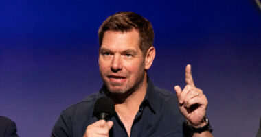 Rep. Swalwell Vows To Strip ICE Agents of Driver's Licenses