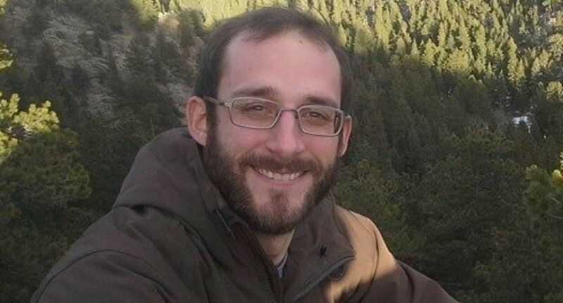 Report: Alex Pretti broke rib in encounter with feds days before he was killed