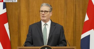 Starmer brands Trump's trade war threats 'completely wrong'