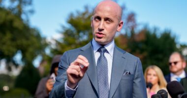 Stephen Miller orders local police in Minnesota to 'stand down'