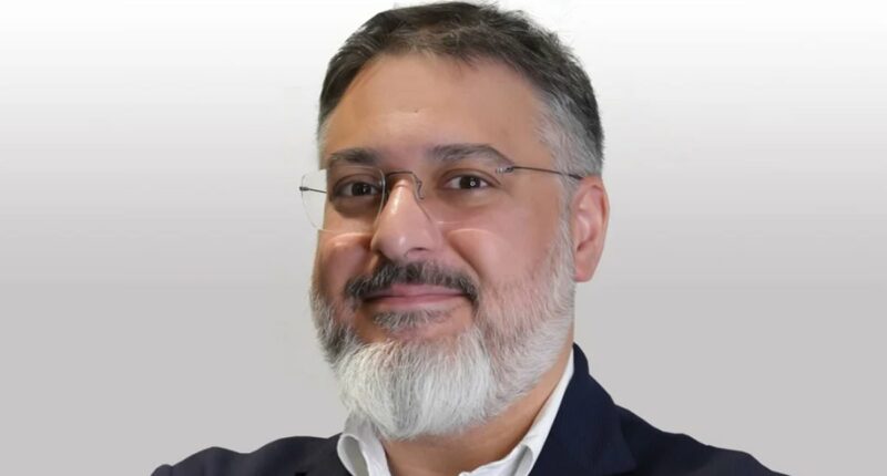 Surgeon botching operations harmed nearly 100 children, report finds