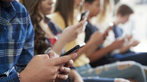 Surprise findings on how social media affects kids' mental health