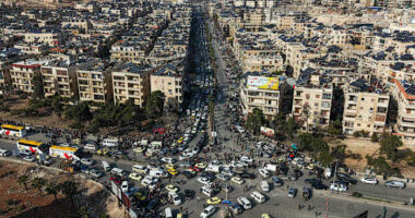 Syrian authorities urge civilians to evacuate Aleppo neighborhoods as clashes with Kurds continue