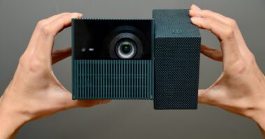 TCL’s PlayCube projector is more fun than a Rubik’s Cube