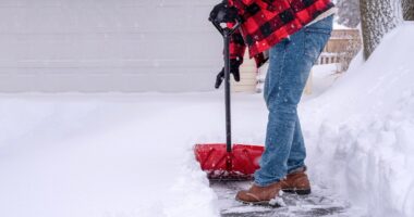 Tennessee man dies after suffering heart attack while shoveling snow, adding to storm toll