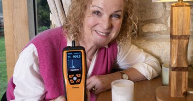 Test shows frying eggs can be more polluting at home than a woodburner