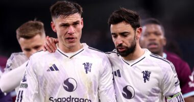 The tactical tweak which gave Man United 'more solidity in midfield', the unexpected substitution who shone - and the £63m star who unusually struggled: What changed in Darren Fletcher's first game in charge