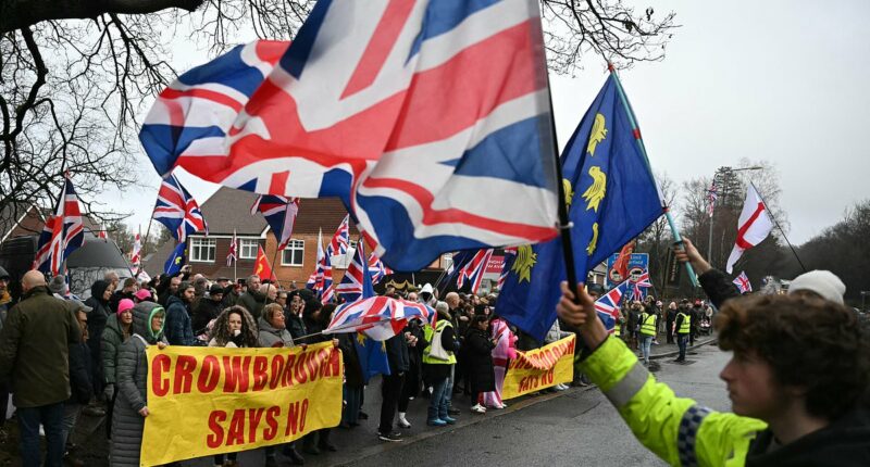 Thousands chant 'Keir Starmer's a traitor' marching in Crowborough