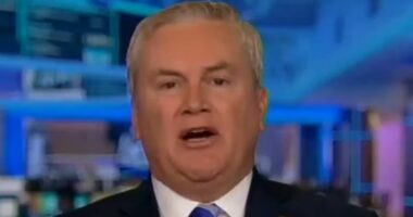 Top Republicans break ranks with Trump over Minneapolis shooting