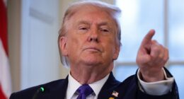 Trump threatens Cuba to make a deal 'before it is too late'