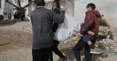 US envoys meet with Netanyahu and urge Israel to move into the second phase of Gaza ceasefire