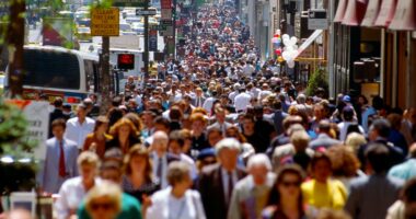 US population growth at post-COVID low amid decline in net international migration