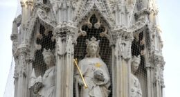 Which forgotten Spanish Queen gave London the name Charing Cross?