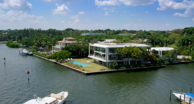 With California's Dumb "Billiionaire Tax" Looming, Google Co-Founder Larry Page Just Bought $170 Million Worth Of Florida Mansions