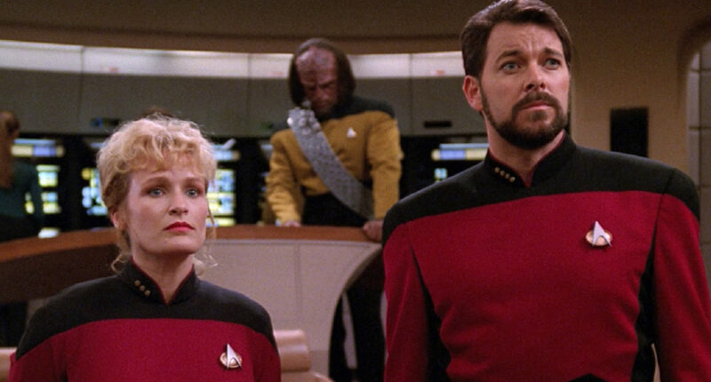 10 Most Rewatchable Star Trek Episodes Of All Time