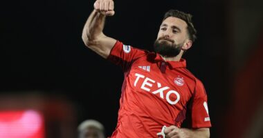 ABERDEEN 2 MOTHERWELL 0 Jens Berthel Askou's selection gamble backfires as 10-man Dons overcome nine-man Well in crazy Scottish Cup tie