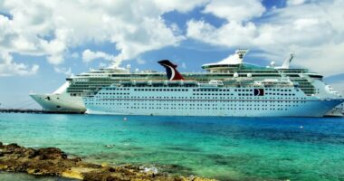 Asking Eric: Conflict at concert stage ruins band fan’s tradition